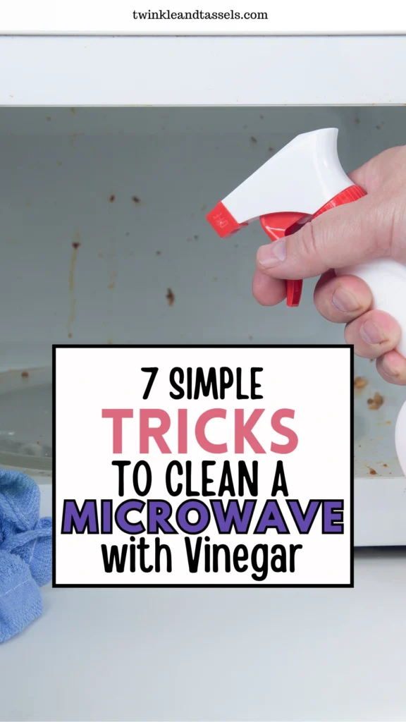 cleaning microwave with vinegar